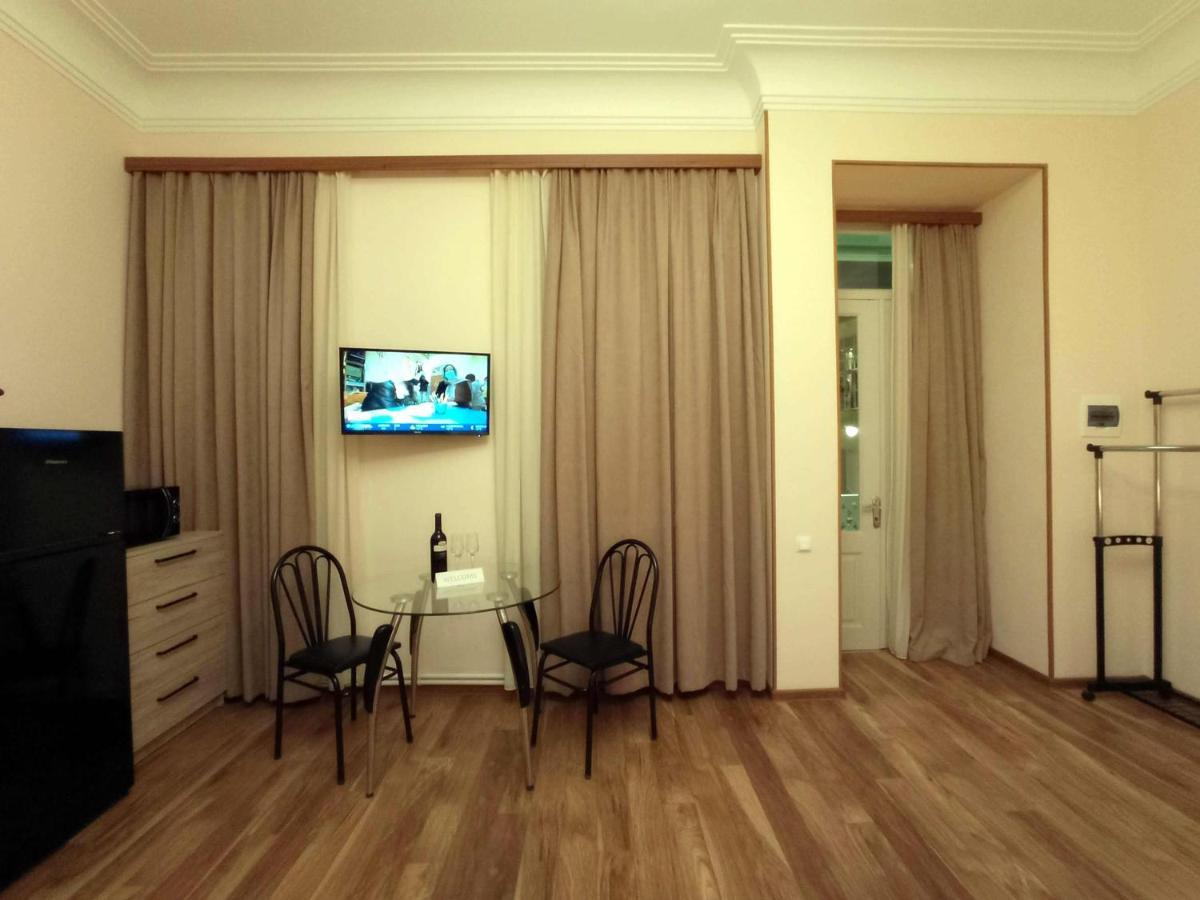 La Maison #7 Tbilisi Luaran gambar